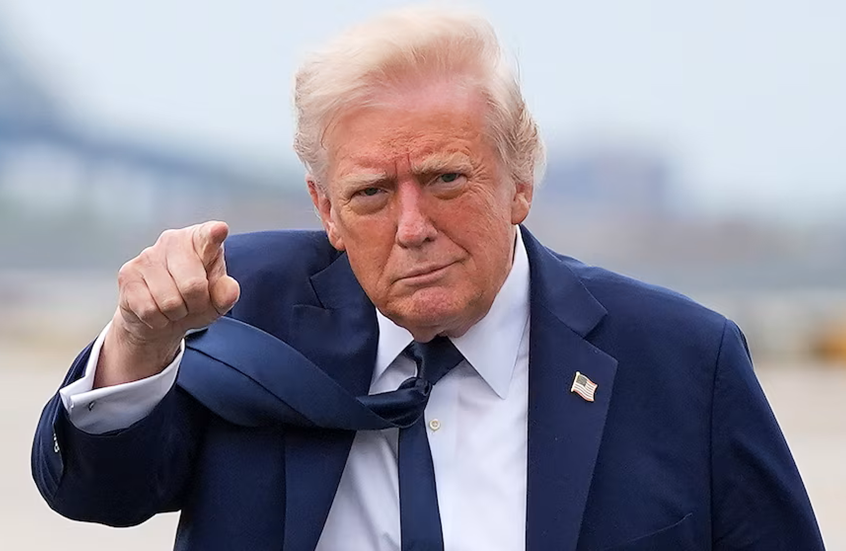 ترامب: إيران وافقت على تعليق برنامجها النووي إلى أجل غير مسمى ولن تتلقى أي أموال مجمدة من واشنطن