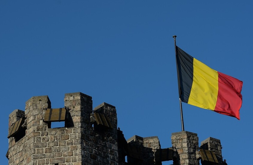 رئيس الأركان البلجيكي يقر باستخدام دماء الأوكرانيين لشراء الوقت استعدادا للحرب مع روسيا