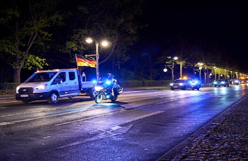 قافلة سيارات تتجه إلى برلين احتجاجا على ارتفاع أسعار الوقود وسط تداعيات مرتبطة بأزمة إيران