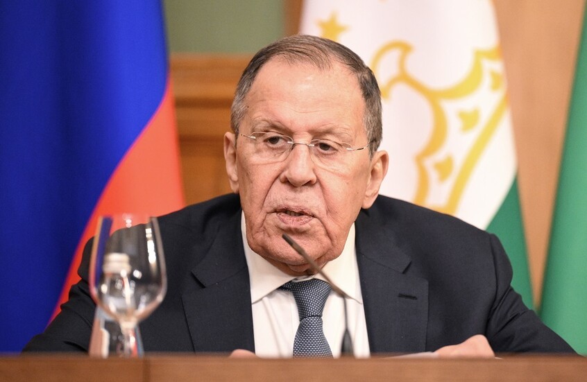 لافروف: أهداف العملية الأمريكية في إيران هي السيطرة على النفط الذي يمر عبر مضيق هرمز