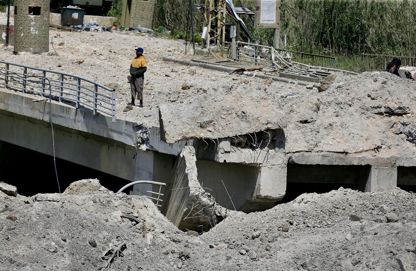 الجيش الإسرائيلي يعلن استهداف مسلحين جنوب "الخط الأصفر" في جنوب لبنان لاقترابهم من قواته