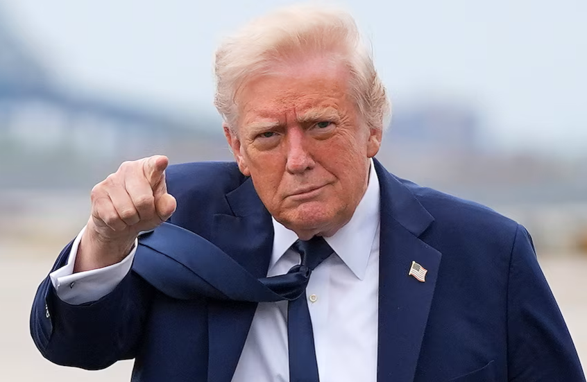 ترامب: إيران لا تستطيع "ابتزاز" الولايات المتحدة من خلال مضيق هرمز