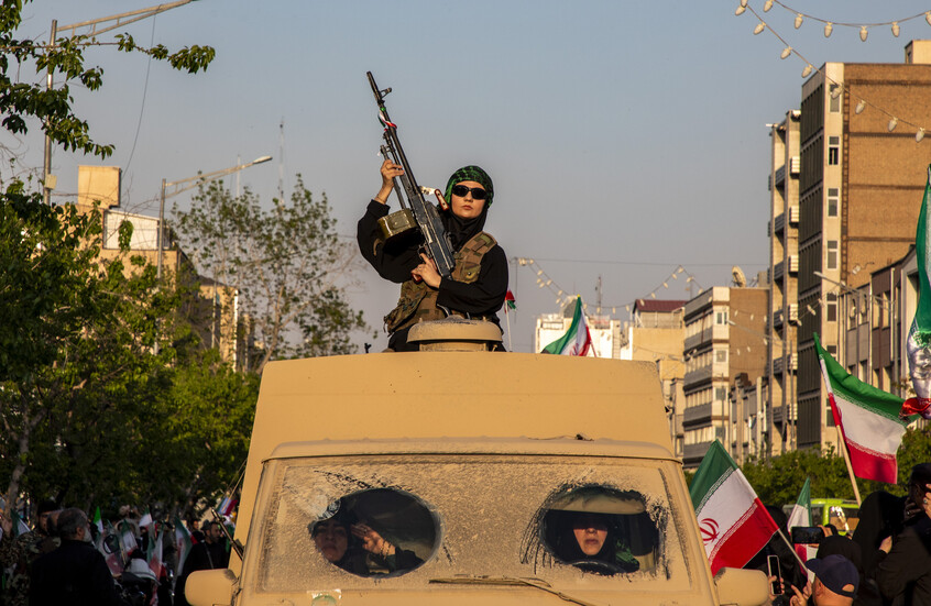 حرس الثورة الإيراني: الحرب قد تتحول إلى عالمية ونحتفظ بأوراق قوة لم تستخدم بعد