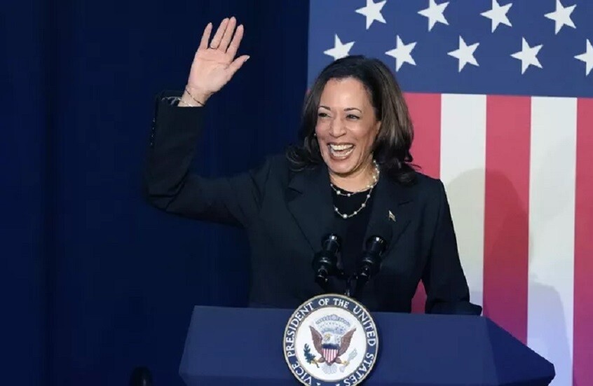 هاريس تتهم نتنياهو بجر ترامب إلى حرب إيران