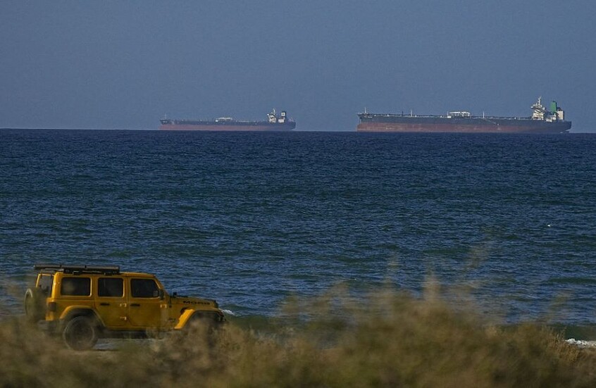 مضيق هرمز يواجه إغلاقا كاملا - ما هو المتوقع؟