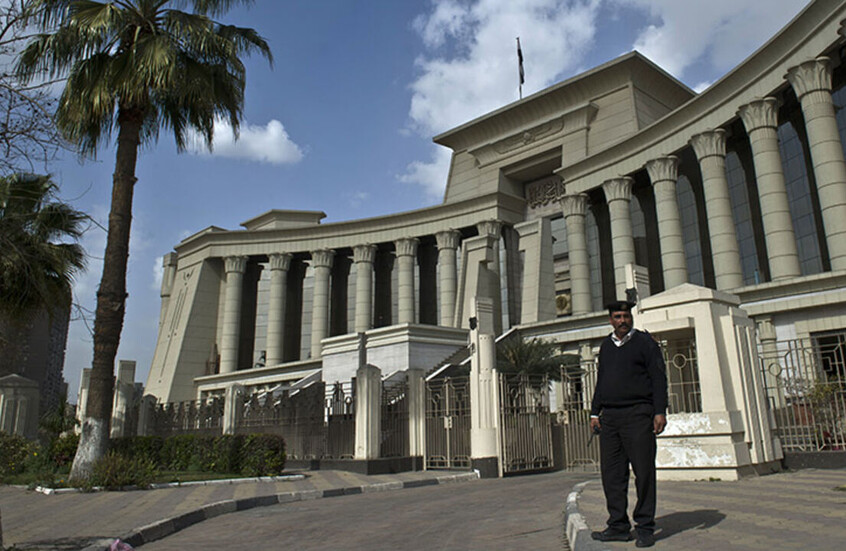 قراءة في تحرك رئاسي لإنقاذ الأسر المصرية من "جحيم الإجراءات"