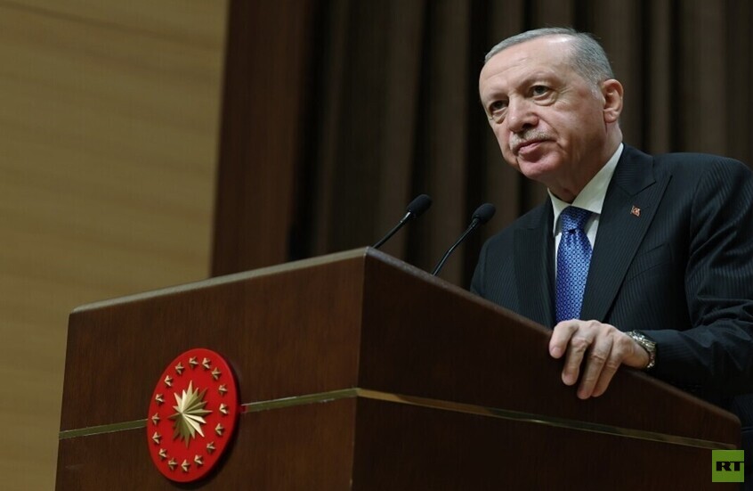 أردوغان ينتقد بعض منصات التواصل الاجتماعي ويشبهها بـ"المجاري"