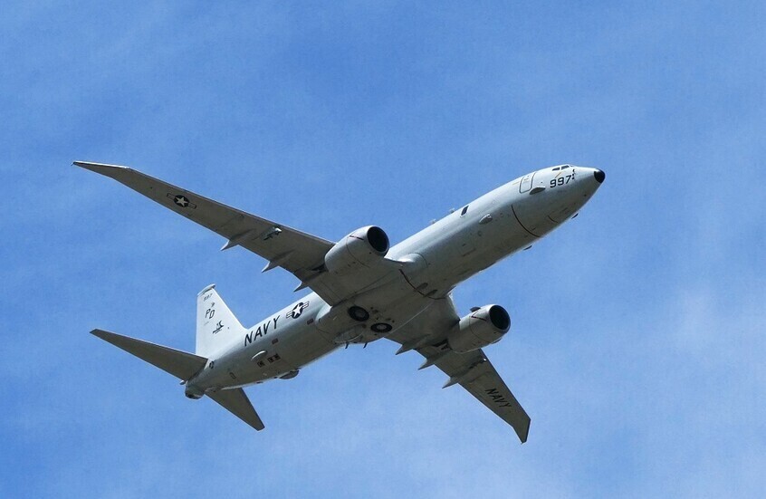 بيانات: طائرة استطلاع أمريكية من طراز P-8A Poseidon تحلق باتجاه مضيق هرمز