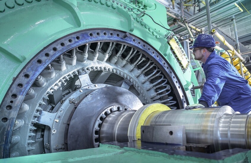 Digi 24: انفجار عنيف في محطة توليد الحرارة والكهرباء ببوخارست