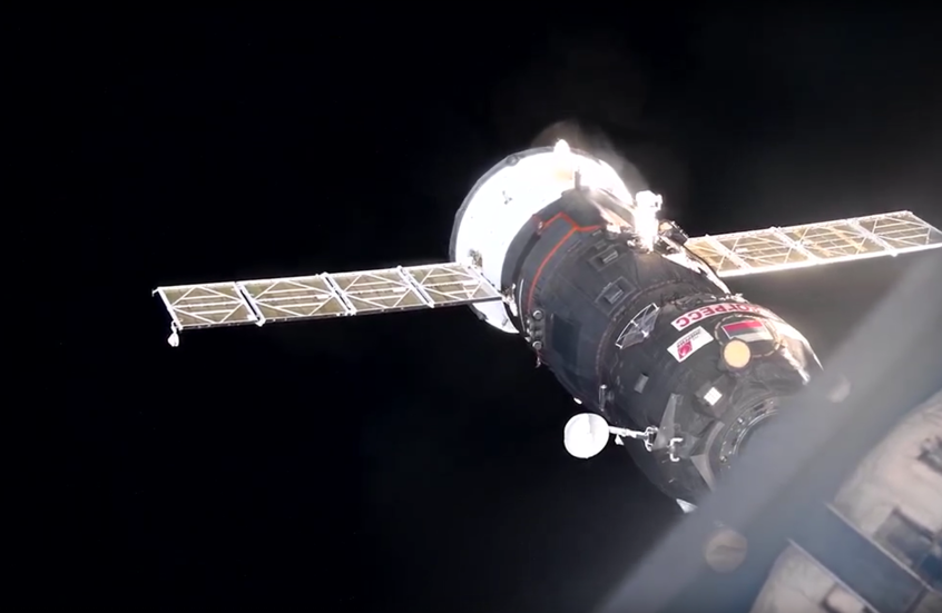 المحطة الفضائية تودع مركبة روسية لاستقبال أخرى (فيديو)