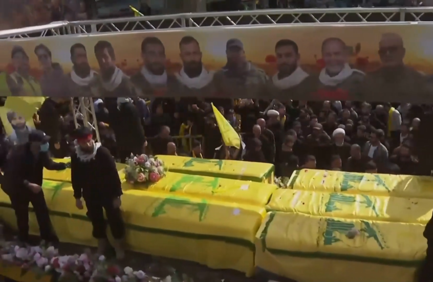 تشييع جثامين مقاتلي حزب الله في جنوب لبنان