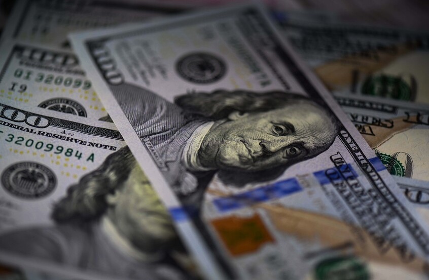 "وول ستريت جورنال": واشنطن أوقفت شحنة أموال للعراق بقيمة 500 مليون دولار من عائدات النفط