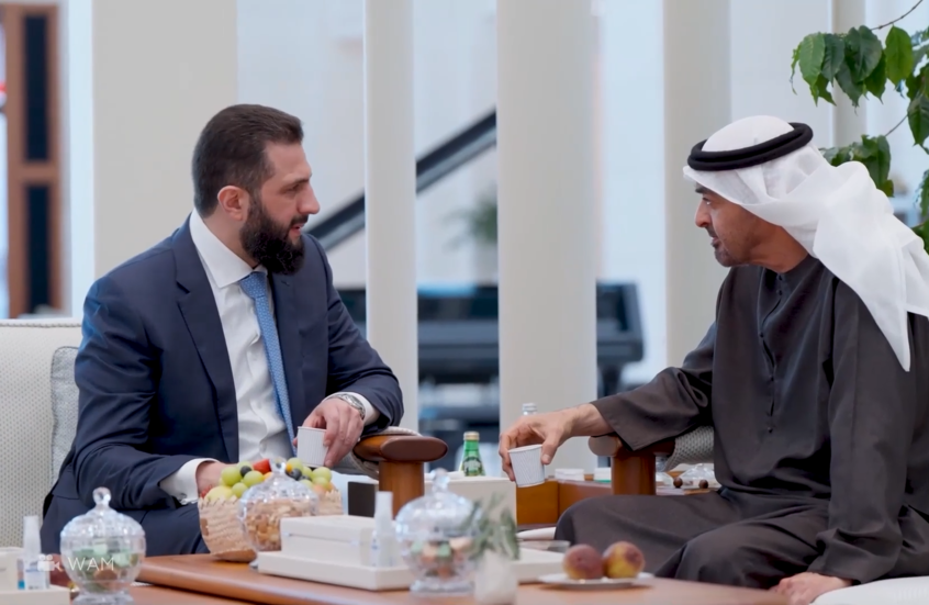 رئيس دولة الإمارات يستقبل الشرع في أبوظبي