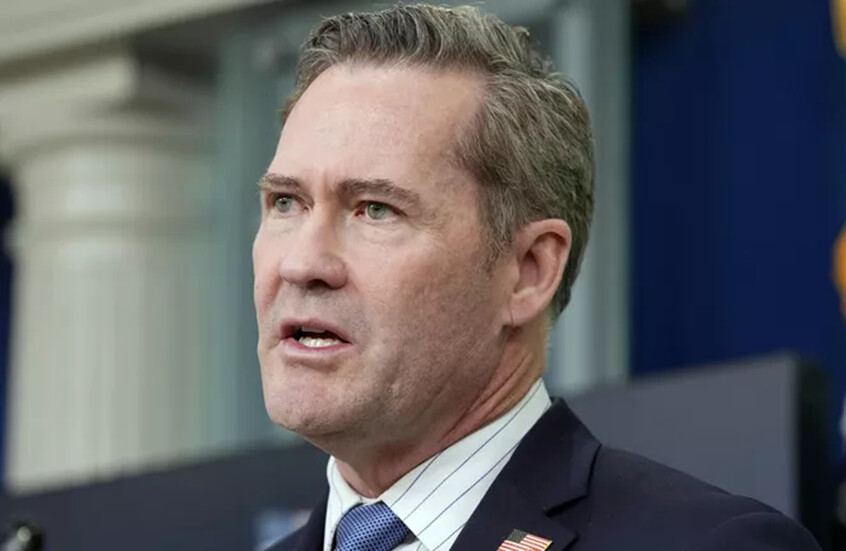 والتز: اجتماع مثمر مع قائد قوة مكافحة العصابات بهايتي لتحقيق "رؤية ترامب"