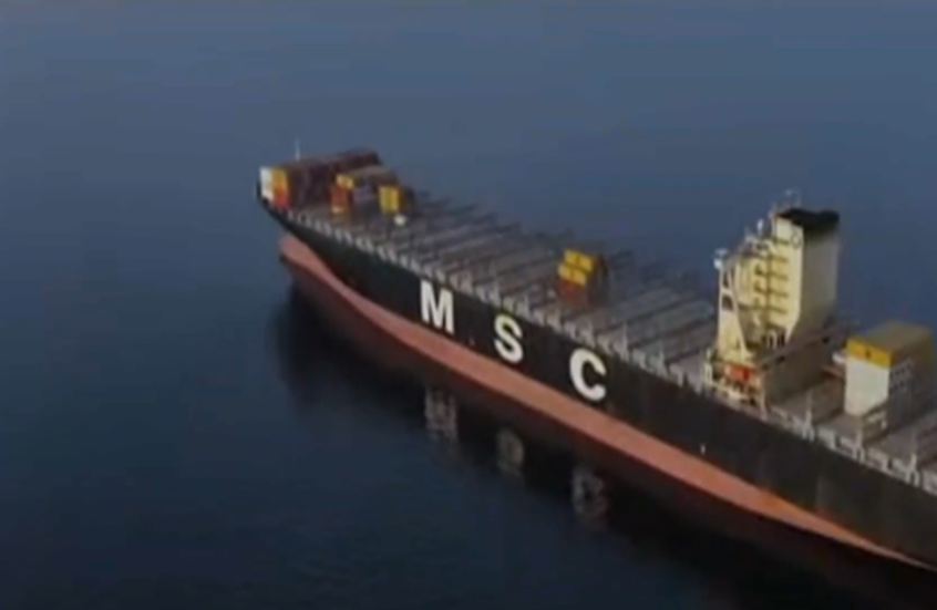 تقارير: سفن إيرانية تتحدى الحصار الأمريكي وتعبر في مضيق هرمز