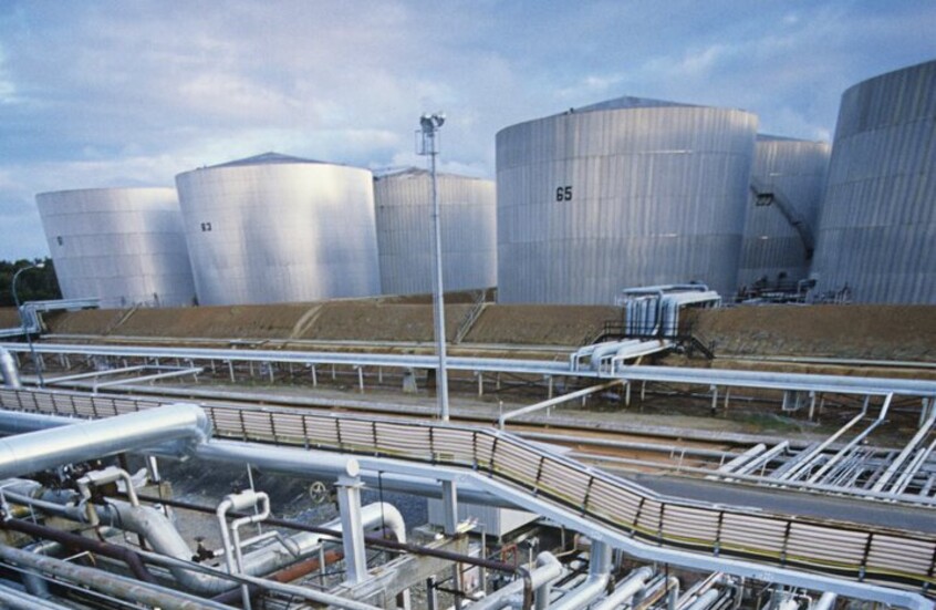 الإحصاء السعودية: انخفاض حصة النفط بالصادرات إلى 68.7% في فبراير الماضي