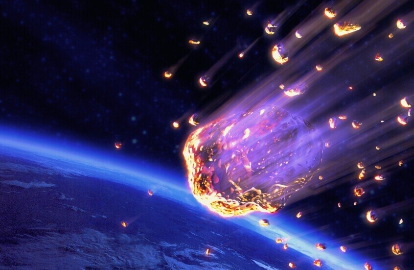 عالم فلك يحذر من نيزك آخر من نوع "تشليابينسك"