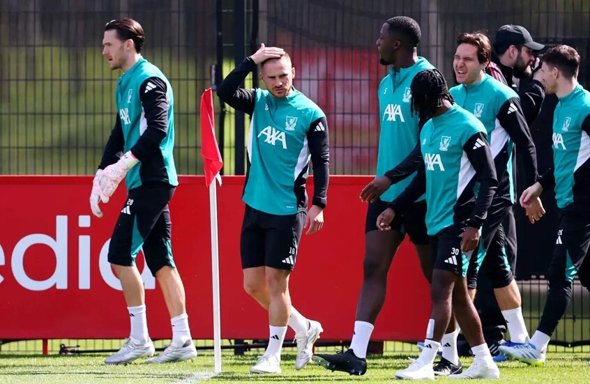 بعد محمد صلاح وروبرتسون.. تحديد ثالث الراحلين عن ليفربول