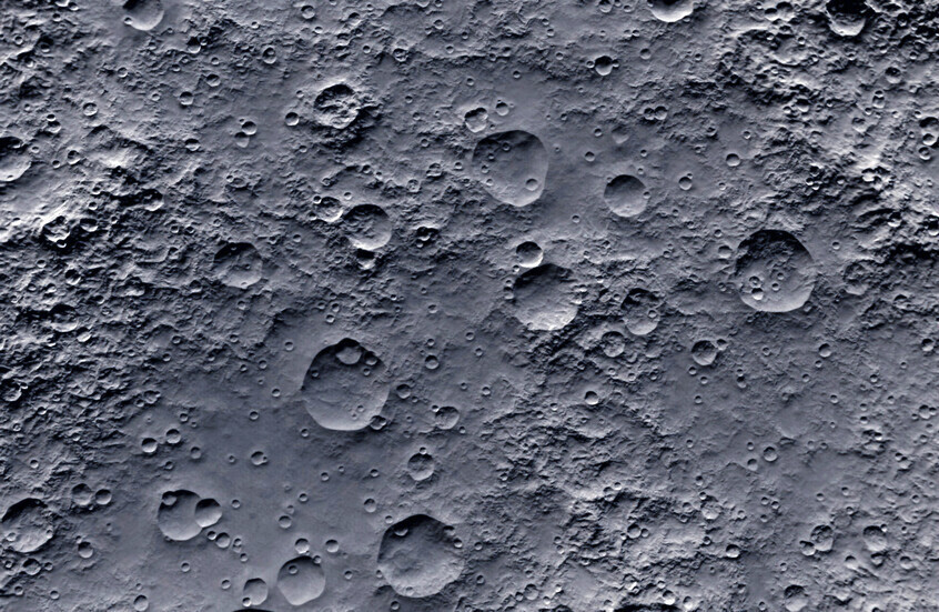 كنز من القمر.. معدن غامض قد يغيّر مستقبل الإضاءة على الأرض