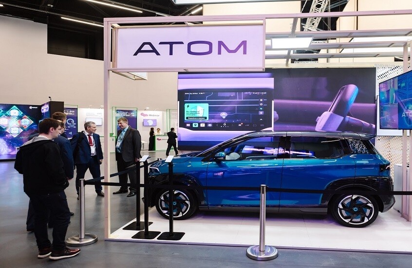 إطلاق الحجز المسبق للسيارة الكهربائية الروسية "آتوم" وتسليمها في 2026