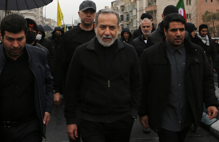 بينها دولة خليجية وروسيا.. عراقجي يبدأ جولة خارجية ويكشف عن أهدأفها