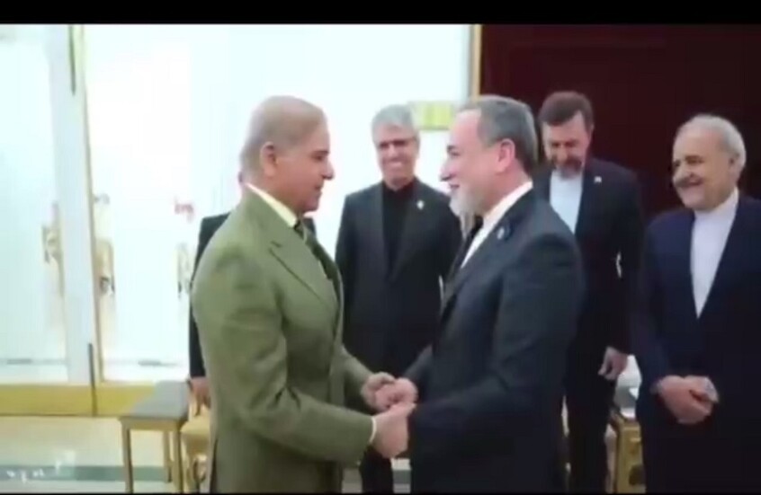 شريف يشيد بالتنسيق الباكستاني الإيراني ويتجنب الإشارة إلى الوساطة مع واشنطن