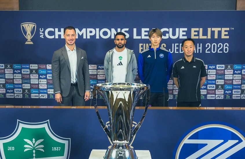 رياض محرز يضفي غموضا على مستقبله مع منتخب الجزائر