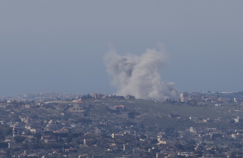هيئة البث الإسرائيلية: غارات إسرائيلية مكثفة على جنوب لبنان ردا على إطلاق حزب الله صواريخ ومسيرات