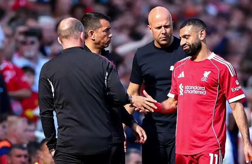 لا يجب أن تنتهي هذه الرحلة.. ردود أفعال جماهير ليفربول على إصابة محمد صلاح أمام كريستال (فيديو- صور)