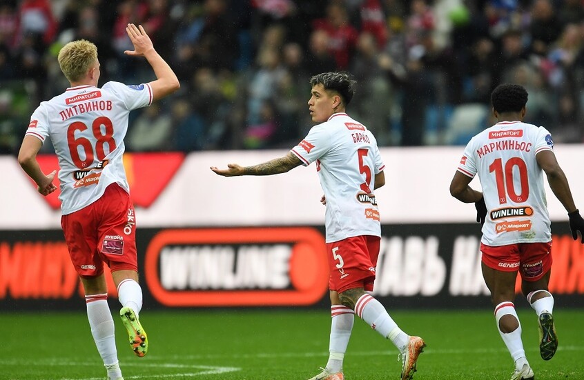 سبارتاك موسكو يقلب الطاولة على "باري" في عقر داره (فيديو)