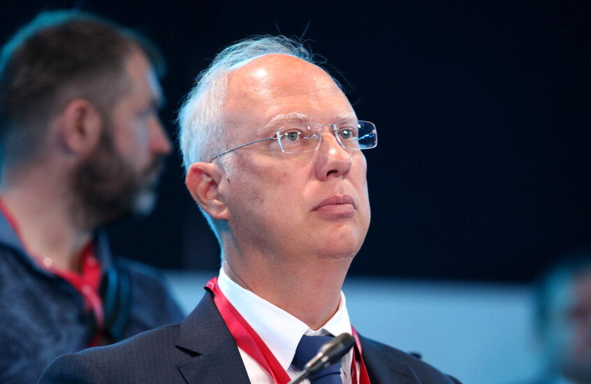 دميترييف: الاتحاد الأوروبي أعلن حرب عقوبات على الصين وخسرها سلفا