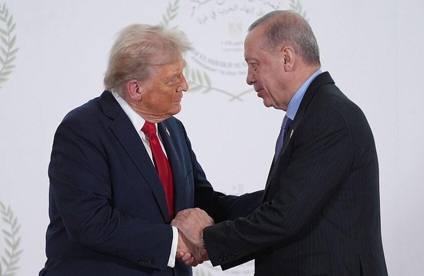 أردوغان يهاتف ترامب بشأن محاولة الهجوم على عشاء مراسلي البيت الأبيض