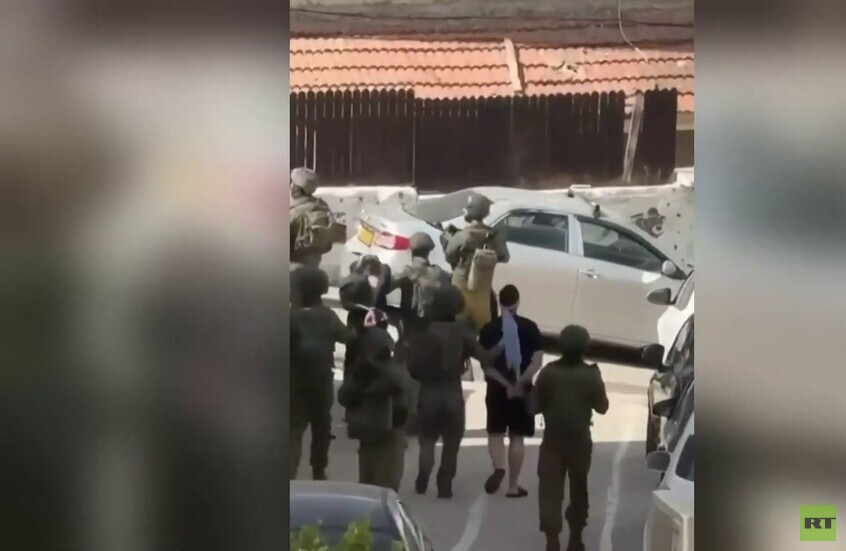 الضفة الغربية.. قوات الجيش الإسرائيلي تنفذ حملة اعتقالات واسعة في بلدة الرام