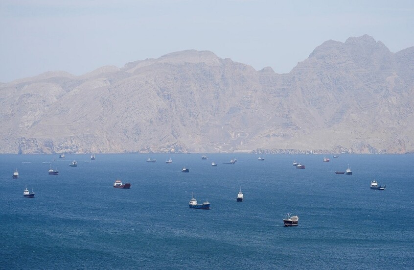 بالفيديو.. عبور 7 سفن مضيق هرمز خلال الـ24 ساعة الماضية