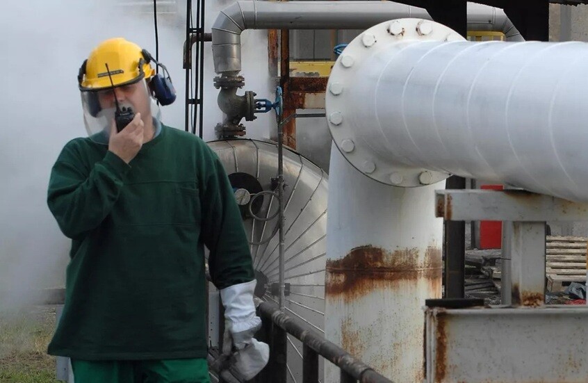 بوليتيكو: توقف النفط الكازاخستاني عبر "دروجبا" إلى ألمانيا قد يحمل "عواقب وخيمة" على برلين وكييف