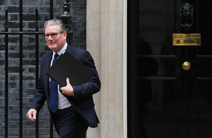 ستارمر يدعو البريطانيين إلى "عدم الذعر" من تداعيات حرب إيران وفي نفس الوقت يؤكد تأثر المملكة