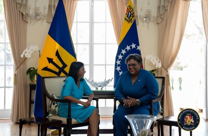 رودريغيز تدعو بربادوس للاستثمار في النفط والغاز الفنزويلي (صور)