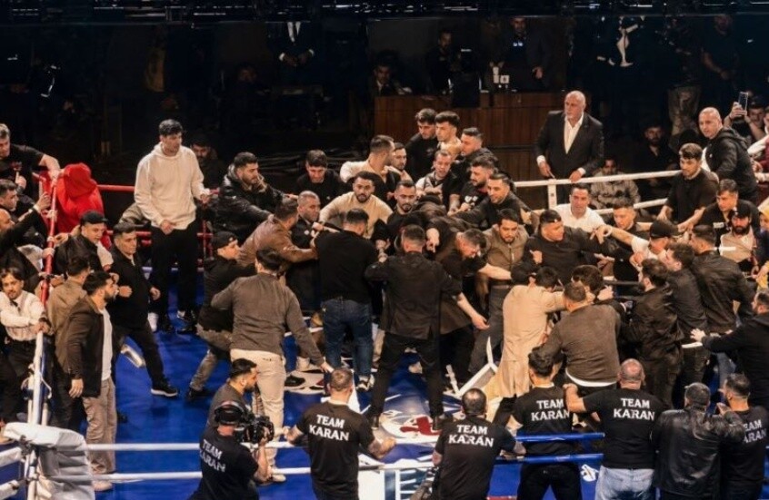 اعتذار تركي لبطل العام الروسي في الملاكمة  (فيديو)