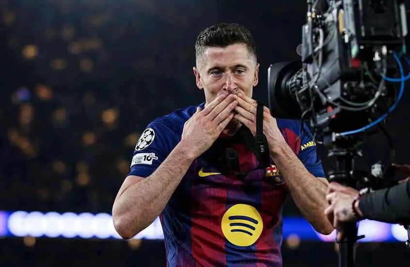 الدوري السعودي أم الدوري الإيطالي؟.. ليفاندوفسكي يحسم مصيره مع برشلونة