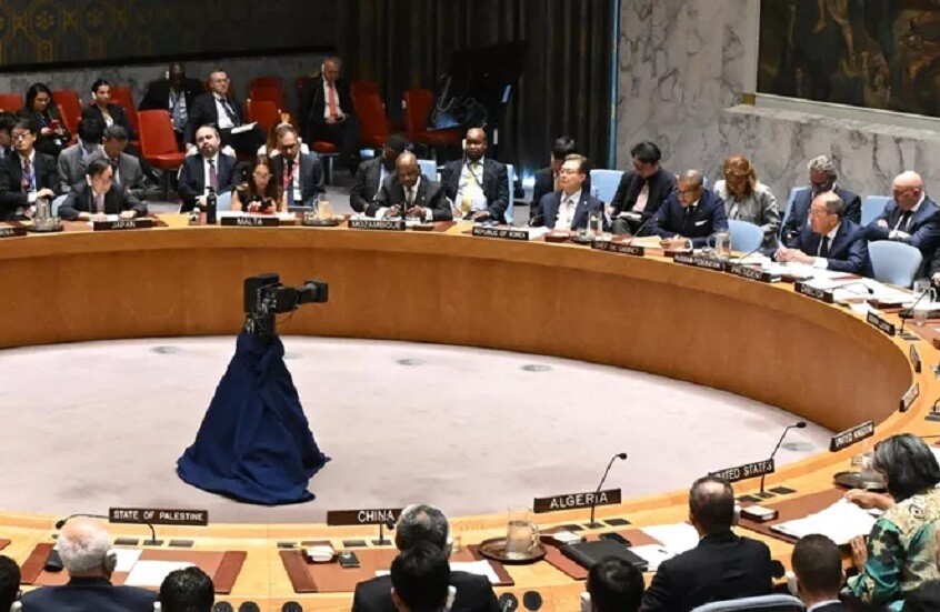 نيبينزيا: واشنطن تنتهك اتفاقية الدولة المضيفة للأمم المتحدة برفضها منح تأشيرة للوفد الروسي