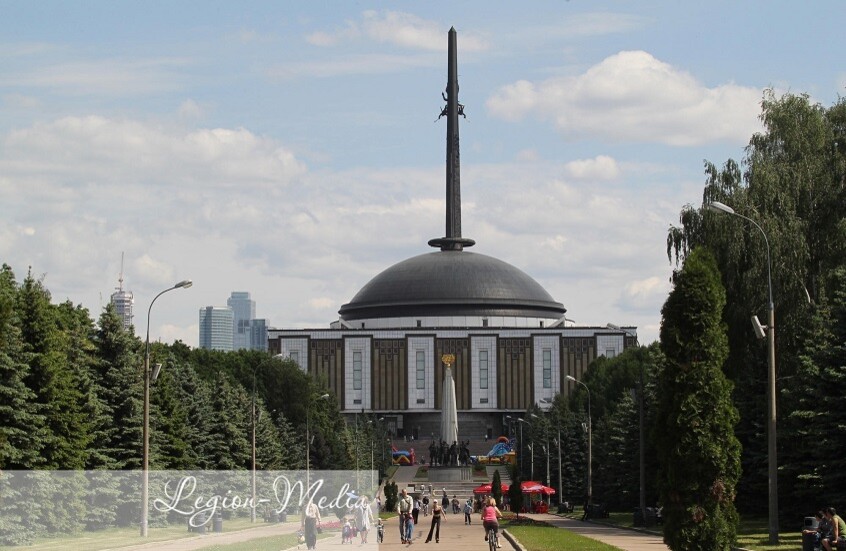 "افتتاحية النصر".. معرض فني يجسد مآثر الشعب الروسي في متحف النصر بموسكو