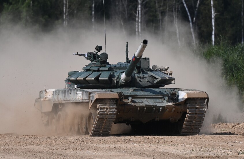 "ذي ناشيونال إنترست" تصنف دبابة "T-72" الروسية الأفضل عالميا