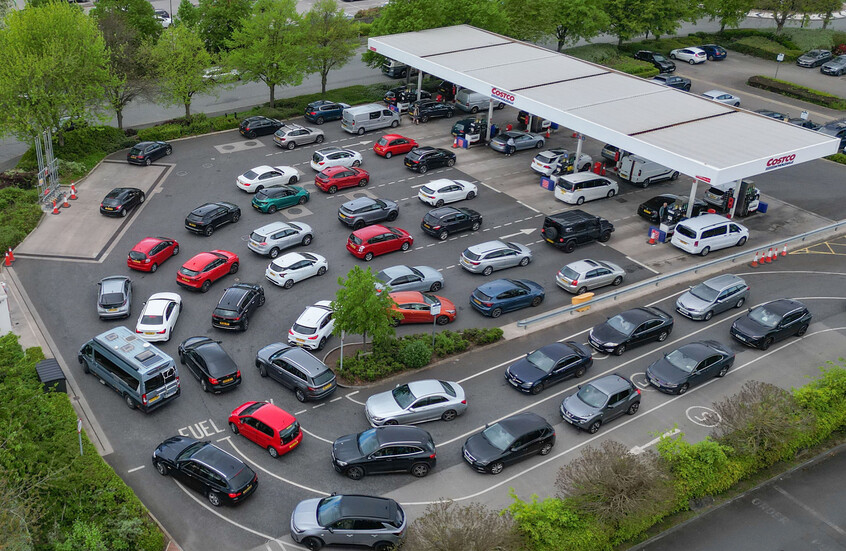 زلزال في أسواق النفط: الإمارات خارج "أوبك" وترامب يحاصر الموانئ الإيرانية وأوروبا تدفع الثمن!