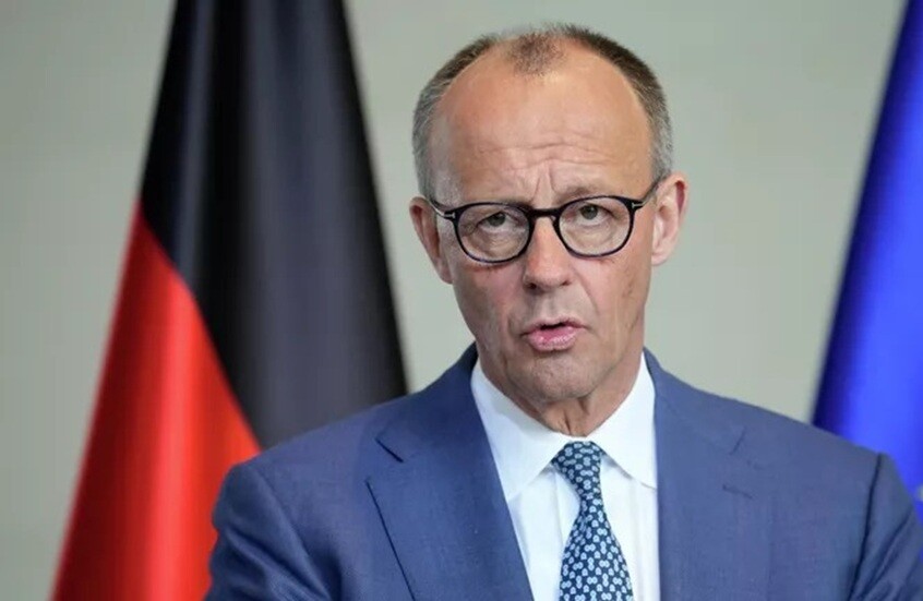 ميرتس: علاقاتي الشخصية مع ترامب "جيدة" رغم شكي في صحة حربه على إيران