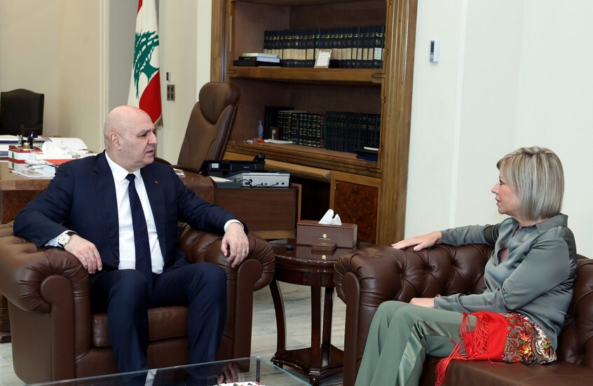 المنسقة الأممية تطلع عون على اتصالاتها في إسرائيل لوقف التصعيد