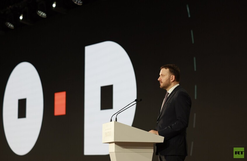 انتهاء فعاليات "الحوار المفتوح" الثاني بالمركز الوطني "روسيا"