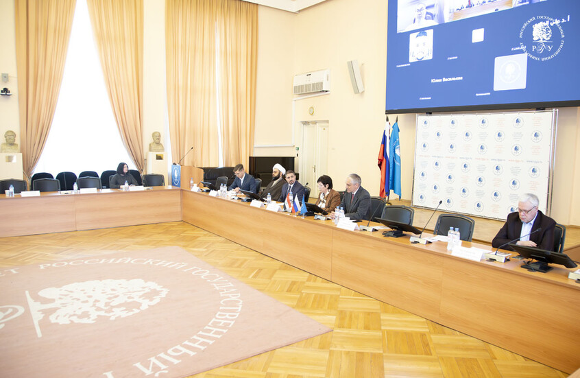 موسكو تناقش تجربة العراق لتعزيز الحوار الإثني-الديني في روسيا