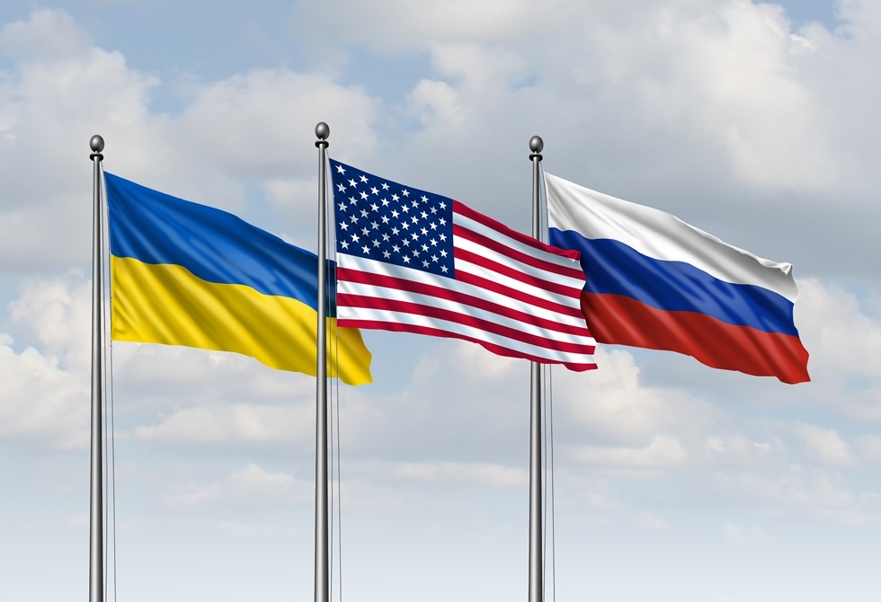 "بلومبيرغ": واشنطن تبقي باب التفاوض مفتوحا بين موسكو وكييف رغم تصاعد التوتر في الشرق الأوسط