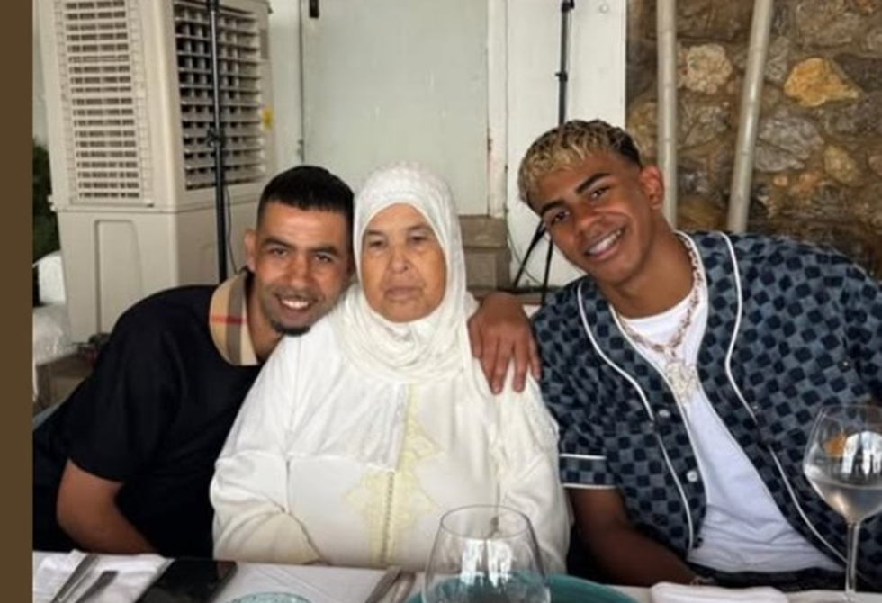 والد لامين جمال يدين الهتافات المسيئة للمسلمين أثناء ودية إسبانيا ومصر