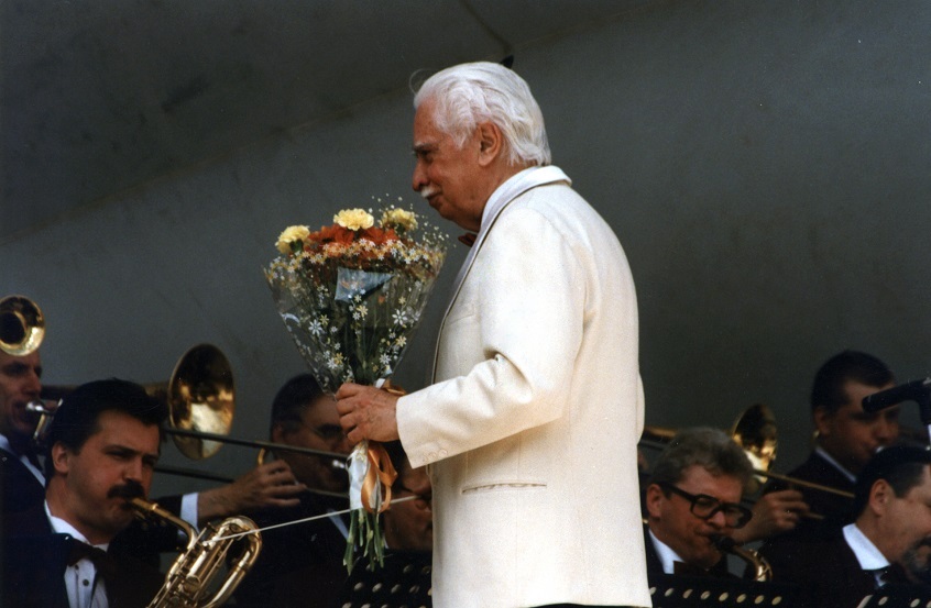 "أحب الجاز أكثر من حبي لنفسي" ..أوليغ لوندستريم.. ملك الجاز الروسي الذي ترك إرثا خالدا للأجيال